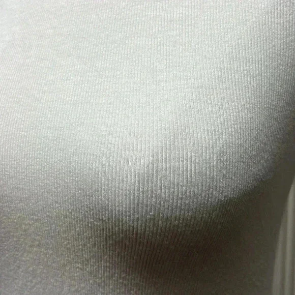 Lululemon White Shirt Size 6 - Picture 4 of 5